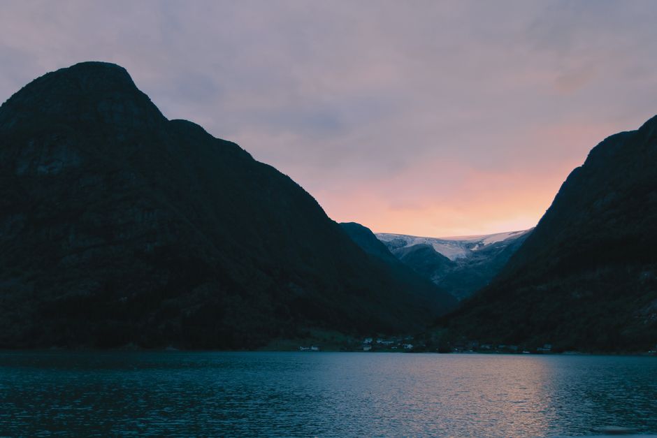 En omfattende guide til å reise i Norge: Oppdag de skjulte perler